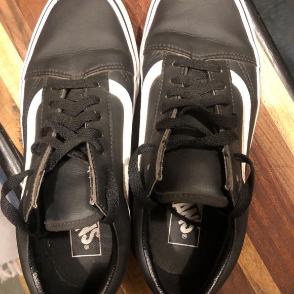 Vans - Picture 2 of 4